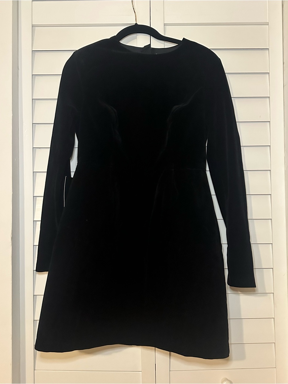Tuckernuck Black Long-Sleeve Velvet Haley A line dress with darts and tulle